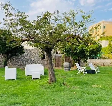 Numero20 Bed & Breakfast 4*