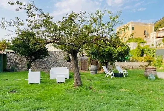 Numero20 Bed & Breakfast 4*